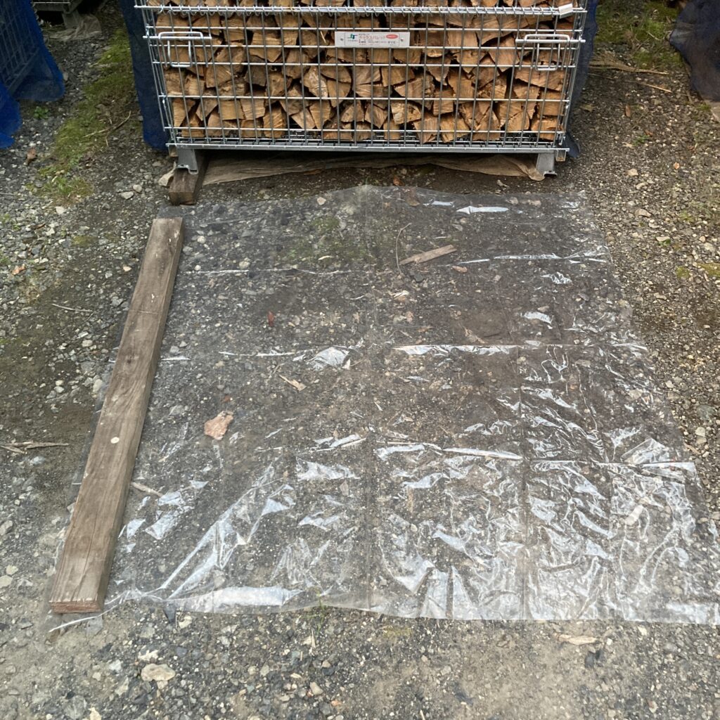 薪を乾燥させる時に湿気を入れないための工夫